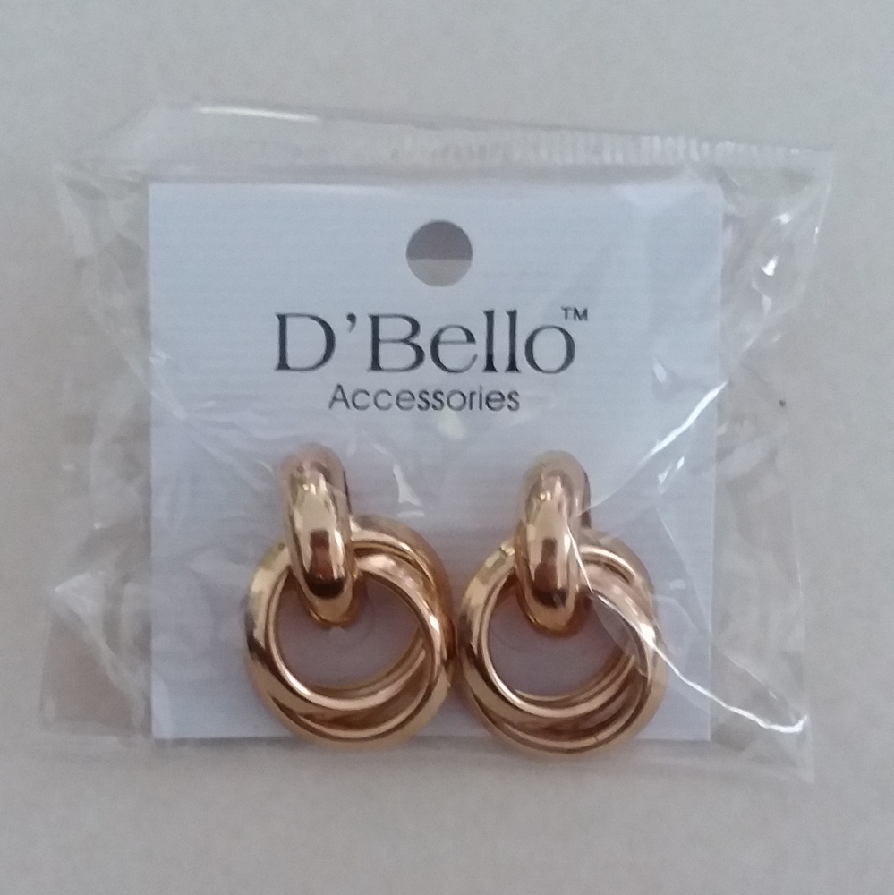 D'Bello Goldtone Earrings NIB 1 inch